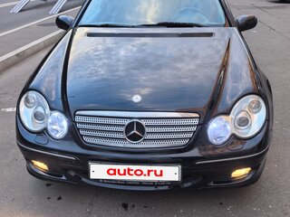 2007 Mercedes-Benz C-Класс 230 II (W203) Рестайлинг, чёрный, 590000 рублей, вид 3