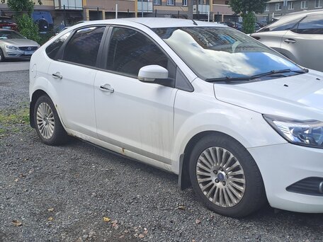 2010 Ford Focus II Рестайлинг, белый, 550000 рублей, вид 3