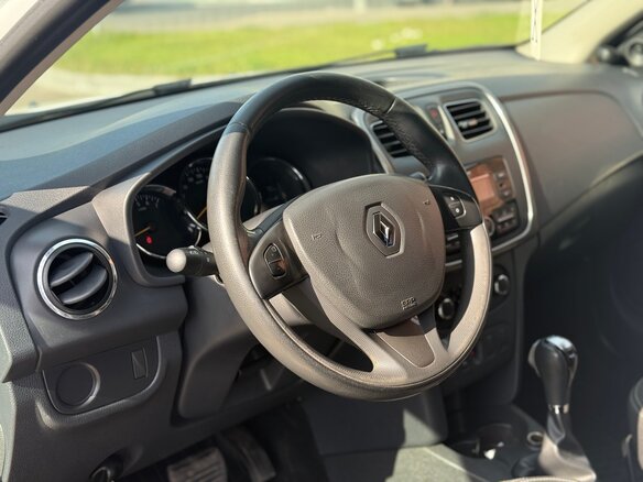 2017 Renault Logan II, белый, 675000 рублей - вид 15