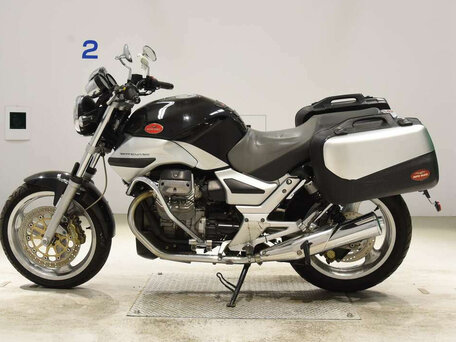 2010 Moto Guzzi Breva 750, чёрный, 367000 рублей, вид 2