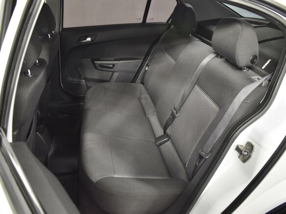 2011 Opel Astra H Рестайлинг, белый - вид 8