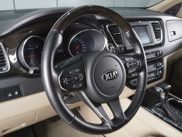2019 Kia Carnival III, белый - вид 13
