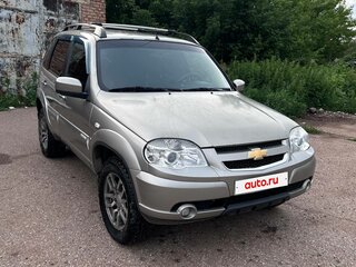 2013 Chevrolet Niva I Рестайлинг, серый, 450000 рублей, вид 1