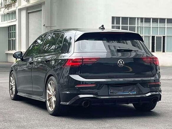2023 Volkswagen Golf VIII, чёрный, 1670000 рублей - вид 13