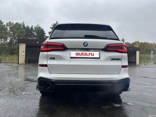 2022 BMW X5 M50i IV (G05/G18), белый, 11000000 рублей, вид 4