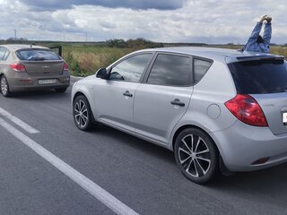 2009 Kia Ceed I, серебристый, 550000 рублей, вид 1
