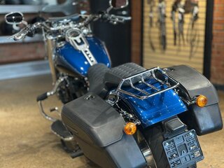 2018 Harley-Davidson Fat Boy, синий, 2400000 рублей, вид 4