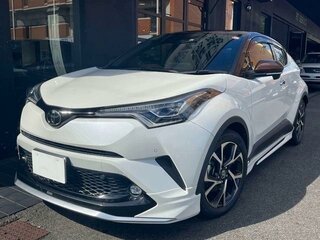 2023 Toyota C-HR I Рестайлинг, белый, 1619000 рублей, вид 4