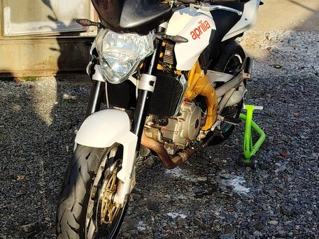 2008 Aprilia SL 750 Shiver, белый, 550000 рублей, вид 4