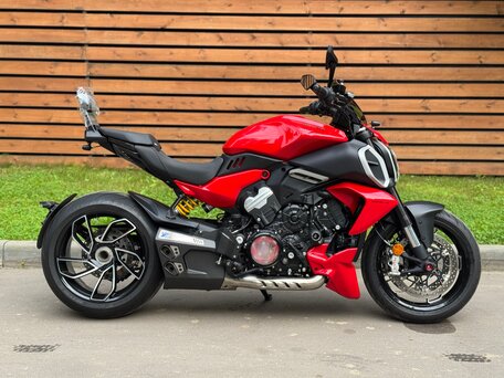 2023 Ducati Diavel V4, красный, 2980000 рублей, вид 2
