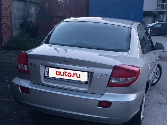 2004 Kia Rio I Рестайлинг, серебристый - вид 2