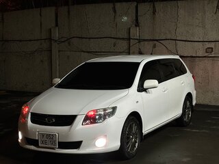 2010 Toyota Corolla Fielder X (E140, E150) Рестайлинг, белый, 960000 рублей, вид 3