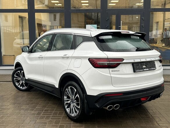 2022 Geely Coolray I, белый, 1850000 рублей - вид 1
