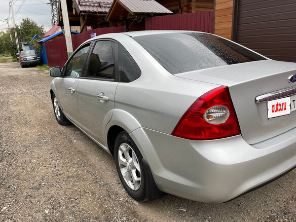 2008 Ford Focus II Рестайлинг, серебристый, 510000 рублей - вид 3