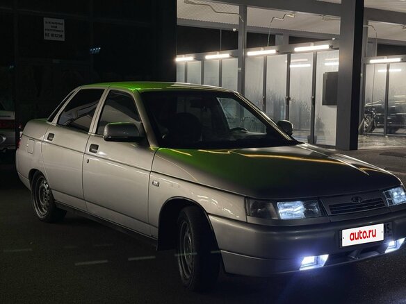 2005 Lada (ВАЗ) 2110, серебристый, 290000 рублей - вид 3