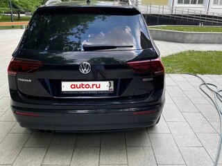 2019 Volkswagen Tiguan II, чёрный, 2250000 рублей, вид 4