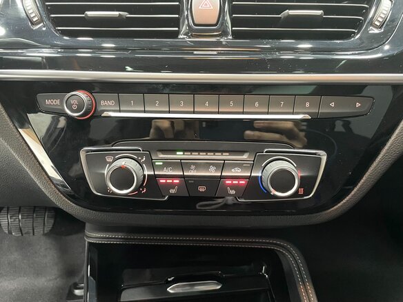 2023 BMW 1 серии 120i III (F52) Рестайлинг, белый, 1987630 рублей - вид 13