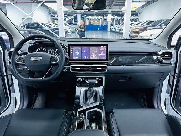 2025 Geely Coolray (Binyue L) I Рестайлинг 2, белый, 1450000 рублей - вид 9