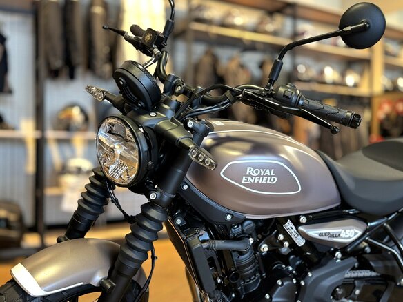 2026 Royal Enfield Guerrilla 450, коричневый, 554000 рублей - вид 9
