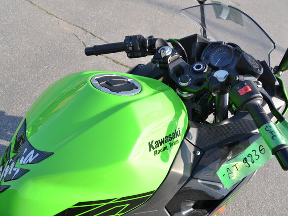 2024 Kawasaki Ninja 400, зелёный, 700000 рублей - вид 16