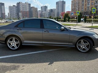 2008 Mercedes-Benz S-Класс 550 V (W221), серый, 1400000 рублей, вид 4
