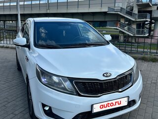 2011 Kia Rio 4-speed III, белый, 780000 рублей, вид 1