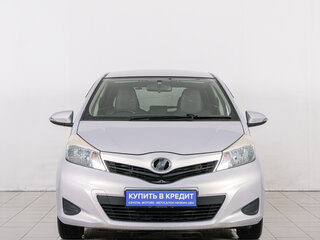 2013 Toyota Vitz III (XP130), серый, 709000 рублей, вид 2