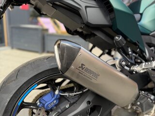 2025 BMW M 1000 XR, зелёный, 3800000 рублей, вид 5