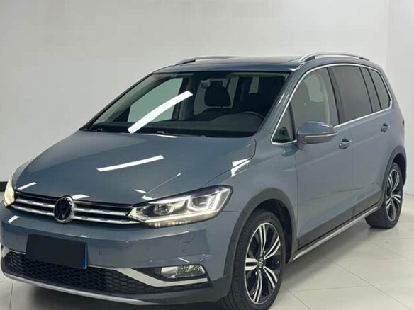 2023 Volkswagen Touran L II, серый