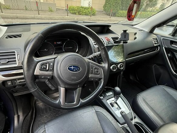 2017 Subaru Forester IV Рестайлинг 2, синий, 1950000 рублей - вид 18