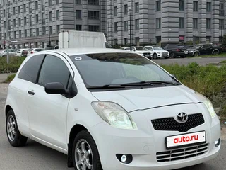 2008 Toyota Yaris II, белый, 299000 рублей, вид 3