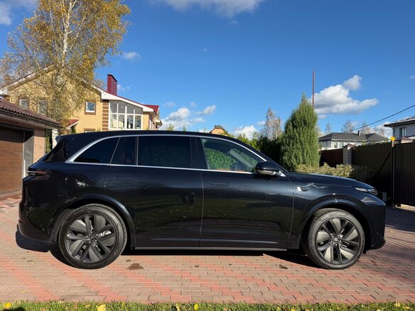2024 Li Auto (Lixiang) L7 42.8 kWh I Рестайлинг, чёрный, 6500000 рублей - вид 5
