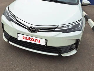 2017 Toyota Corolla XI (E160, E170, E180) Рестайлинг 1, белый, 1500000 рублей, вид 1