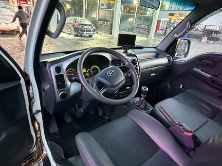 2013 Kia Bongo, белый, 1250000 рублей, вид 2