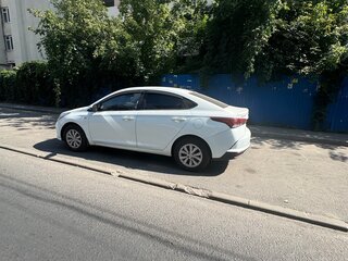 2020 Hyundai Solaris II Рестайлинг, белый, 1111111 рублей, вид 3
