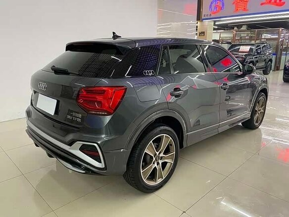 2022 Audi Q2 35 TFSI I Рестайлинг, серый - вид 6