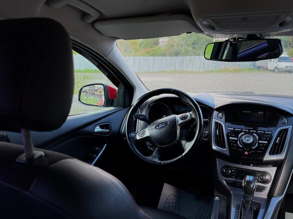 2013 Ford Focus III, красный, 800000 рублей - вид 7