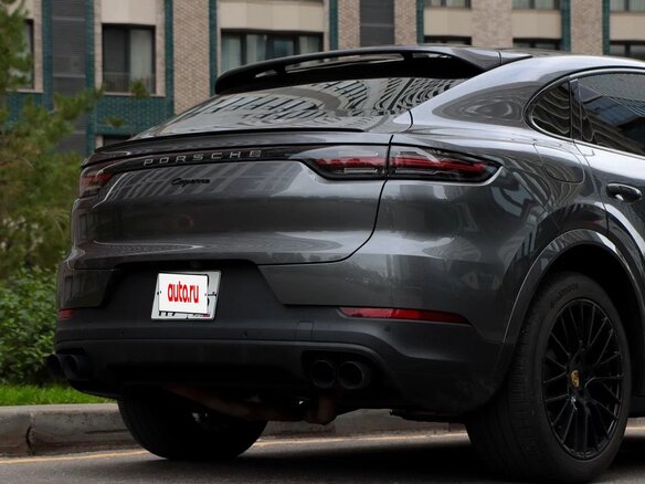 2021 Porsche Cayenne Coupé III, серый, 8290000 рублей - вид 9