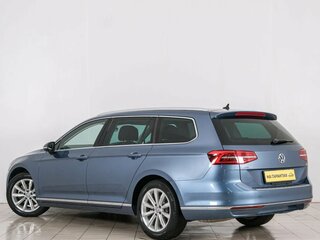 2017 Volkswagen Passat B8, синий, 2029000 рублей, вид 4