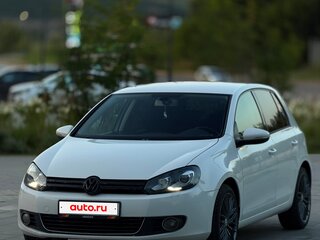2012 Volkswagen Golf VI, белый, 890000 рублей, вид 1