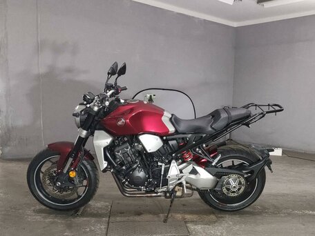 2018 Honda CB 1000R, красный, 1099000 рублей, вид 1