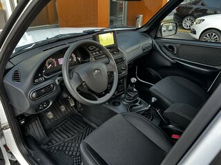 2025 Lada (ВАЗ) Niva Travel I, белый, 1370000 рублей, вид 2
