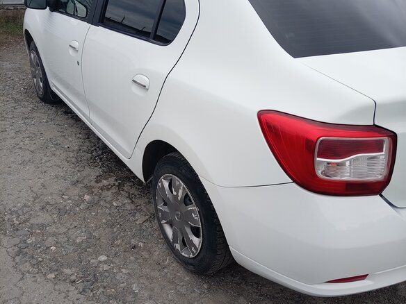 2015 Renault Logan II, белый, 500000 рублей - вид 7