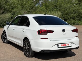 2020 Volkswagen Polo VI, белый, 1400000 рублей, вид 4