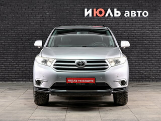 2011 Toyota Highlander II (XU40) Рестайлинг, серебристый, 2100000 рублей, вид 2