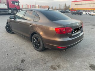 2012 Volkswagen Jetta VI, коричневый, 890000 рублей, вид 2