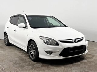 2010 Hyundai i30 I Рестайлинг, белый, 570000 рублей, вид 3