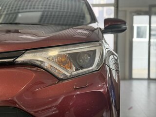 2017 Toyota RAV4 IV (XA40) Рестайлинг, красный, 2150000 рублей, вид 4