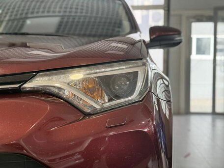 2017 Toyota RAV4 IV (XA40) Рестайлинг, красный, 2150000 рублей, вид 4
