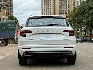 2022 Skoda Karoq I, белый, 1480000 рублей, вид 4